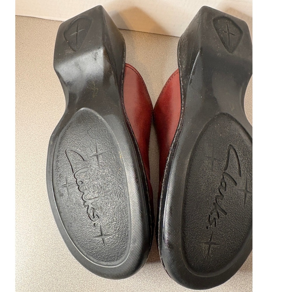 Clarks Brown Leather Clogs/Mules - Picture 7 of 11